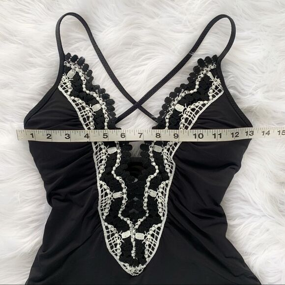 BECCA Delilah One Piece Swimsuit! - Picture 4 of 7